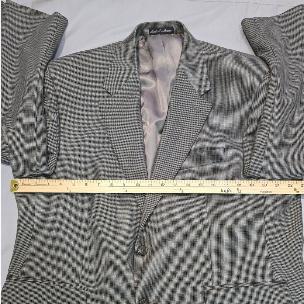 100% Wool IZOD Mens 44S Gray Houndstooth Blazer Sport Coat Classic 2 Button suit - Picture 4 of 16